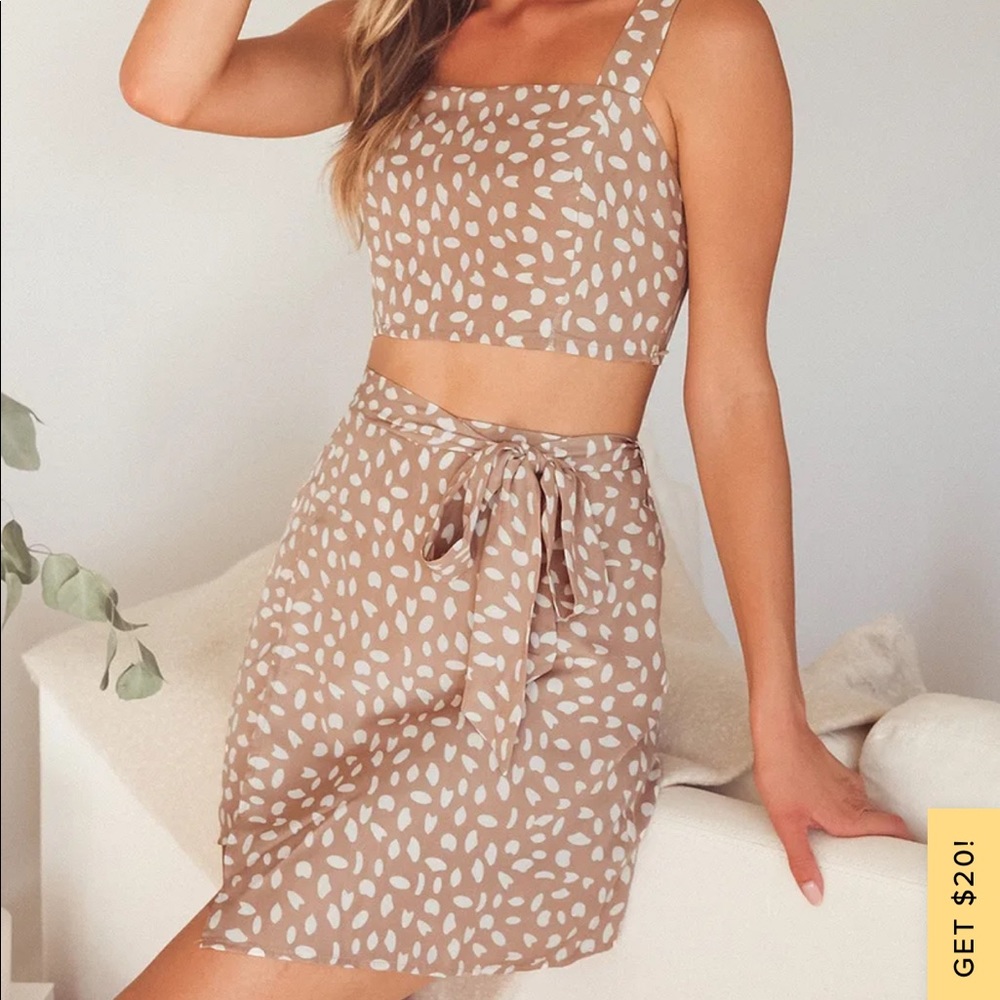 Lulus XS Two Piece Crop Top and Mini Skirt